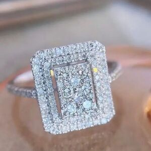 Halo Zircon silver ring size 7